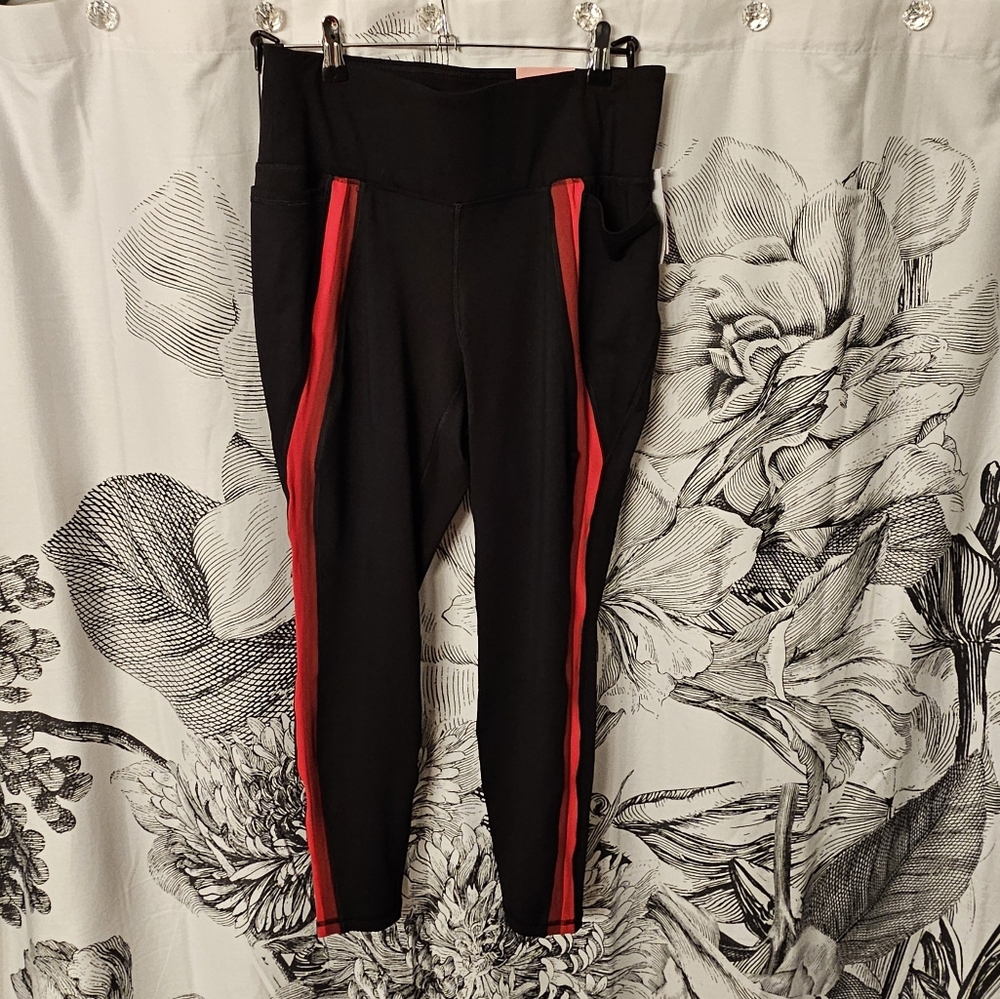 NWT Lane Bryant LIVI Black and Red Women's Leggings - Size 14/16